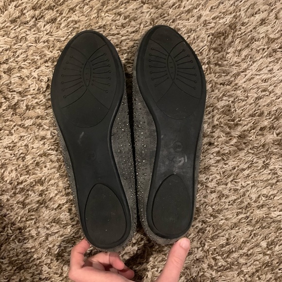 Shiny studded charcoal gray flats - Picture 3 of 4